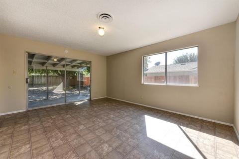 3200 Mayer Way, Carmichael, CA 95608 photo 8