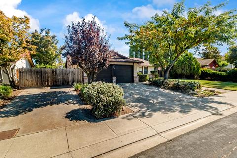 1236 Devonshire Ave, Manteca, CA 95336 photo 2