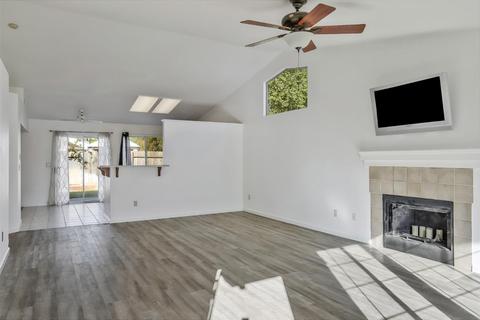 709 Chadburn Ct, Modesto, CA 95357 photo 4