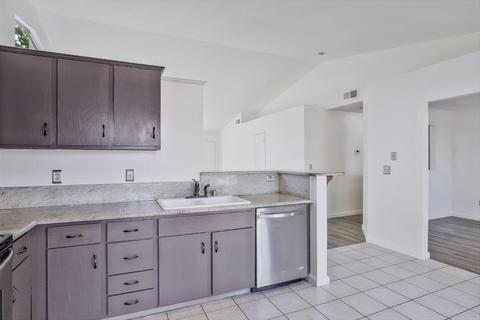 709 Chadburn Ct, Modesto, CA 95357 photo 13