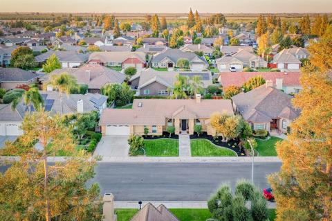 909 Bogarin Ln, Ripon, CA 95366 photo 6