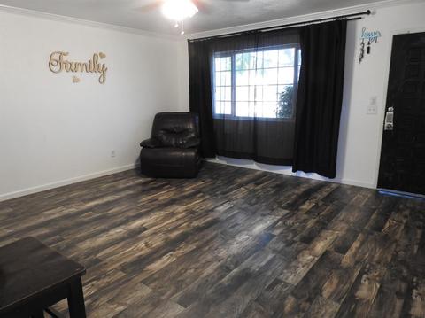 445 Elm Ave, Manteca, CA 95336 photo 3