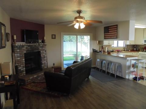 1547 De Boer Dr, Ripon, CA 95366 photo 2