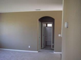 777 Clover Ln, Lathrop, CA 95330 photo 3