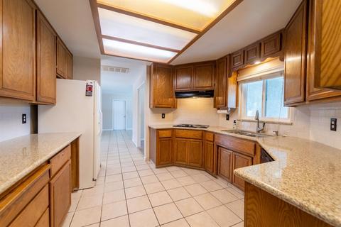 920 Mcguire Dr, Modesto, CA 95355 photo 11