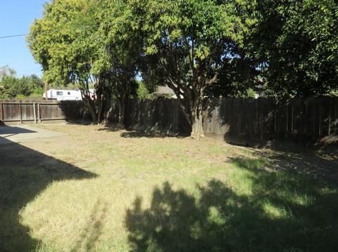 1610 Augusta Ct, Modesto, CA 95350 photo 32