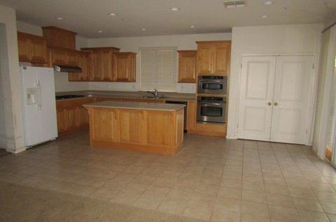 1099 Maugham Ct, Galt, CA 95632 photo 7