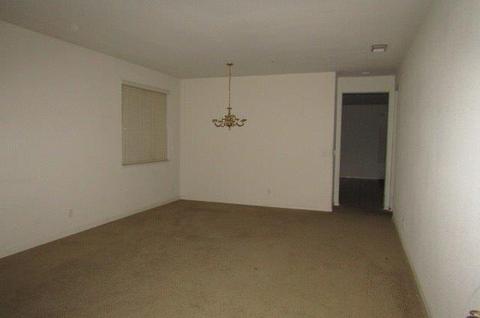 1099 Maugham Ct, Galt, CA 95632 photo 4