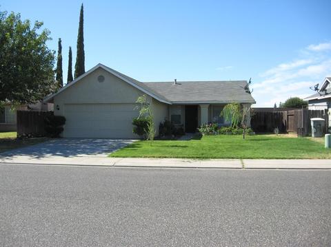 5009 Bogart St, Ceres, CA 95307 photo 1