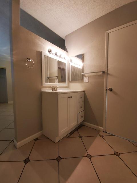 8100 Haystack Dr, Sacramento, CA 95828 photo 14