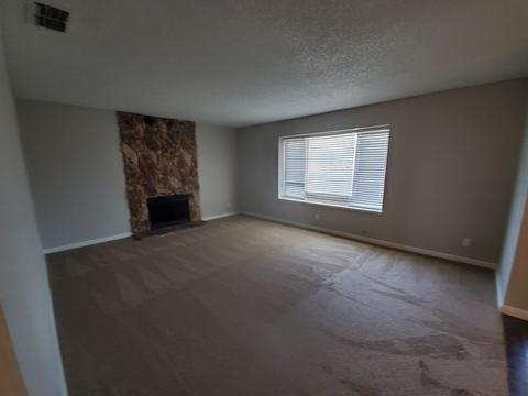 8100 Haystack Dr, Sacramento, CA 95828 photo 2
