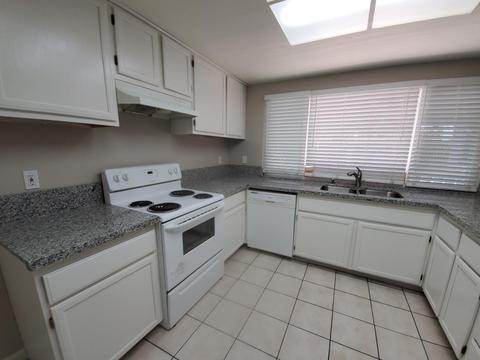 8100 Haystack Dr, Sacramento, CA 95828 photo 6