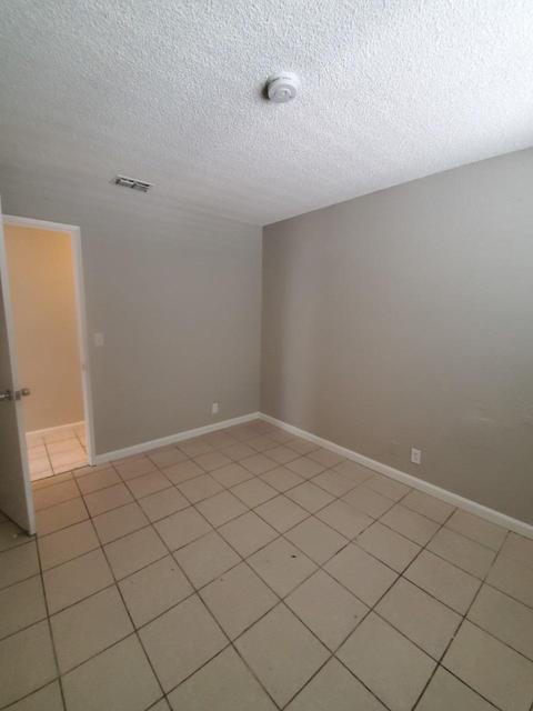 8100 Haystack Dr, Sacramento, CA 95828 photo 8