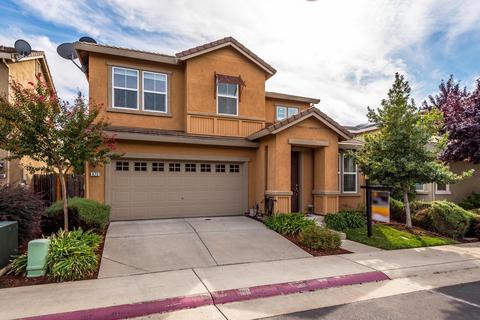 873 Courtyards Loop, Lincoln, CA 95648 photo 2