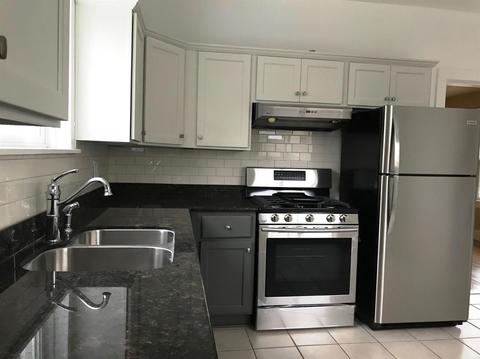305 E Vine St, Lodi, CA 95240 photo 6