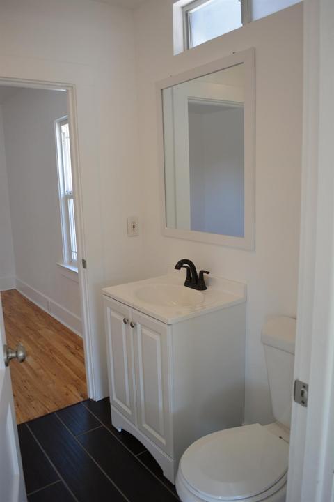 305 E Vine St, Lodi, CA 95240 photo 9