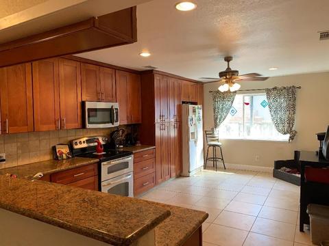 217 E Loretta Ave, Stockton, CA 95207 photo 5