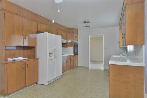 521 Charleston Way, Lodi, CA 95242 photo 3