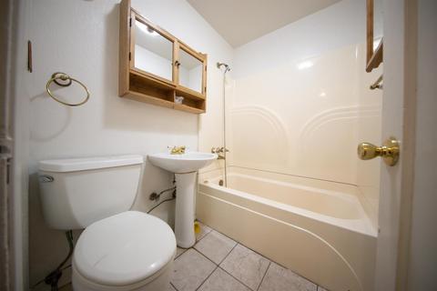 607 W Grayson Rd, Modesto, CA 95358 photo 5