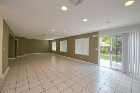 1136 Tern Way, Patterson, CA 95363 photo 7