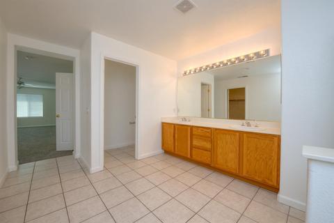 1136 Tern Way, Patterson, CA 95363 photo 15