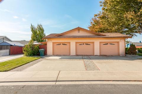 1924 Columbard Way, Modesto, CA 95351 photo 3