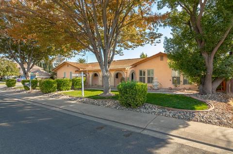 1924 Columbard Way, Modesto, CA 95351 photo 1