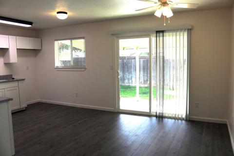 2104 Lance St, Modesto, CA 95354 photo 9