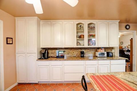 4649 W Peltier Rd, Lodi, CA 95242 photo 4