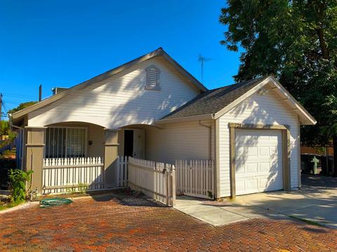 728 Empire Ave, Modesto, CA 95354 photo 2