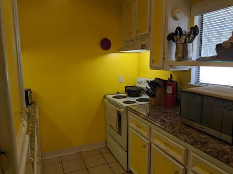 337 Capistrano Dr, Modesto, CA 95354 photo 4