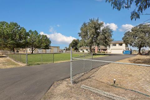 21301 Eastern Heights Rd, Linden, CA 95236 photo 2