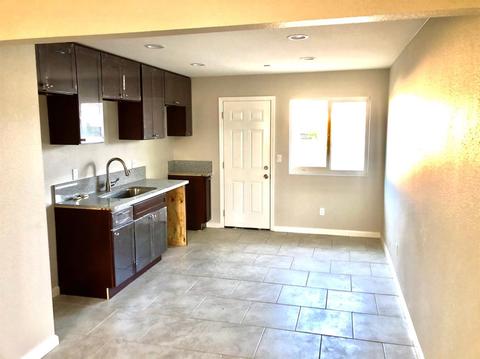 98 E 12th St, Merced, CA 95341 photo 6