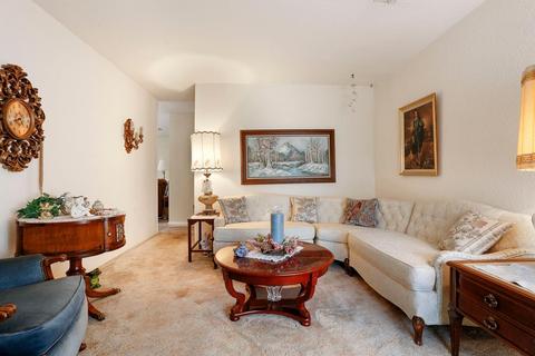 941 Woodrow St, Lodi, CA 95240 photo 6