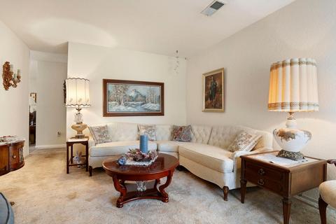 941 Woodrow St, Lodi, CA 95240 photo 5