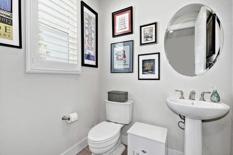 1695 Heirloom St, Davis, CA 95616 photo 25
