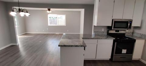 2417 Dow St, Turlock, CA 95382 photo 1