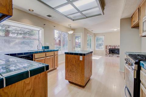 5331 Helensburgh Pl, Antelope, CA 95843 photo 2