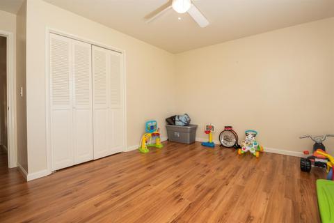 604 Violet St, Modesto, CA 95356 photo 23