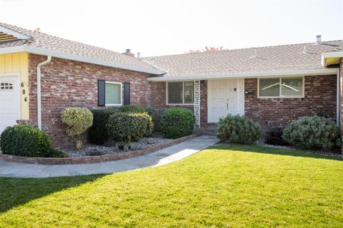 604 Violet St, Modesto, CA 95356 photo 2