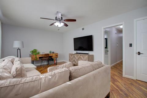 2409 Cheryl Ln, Modesto, CA 95350 photo 3