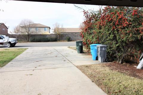 4413 Olivehurst Ave, Olivehurst, CA 95961 photo 32