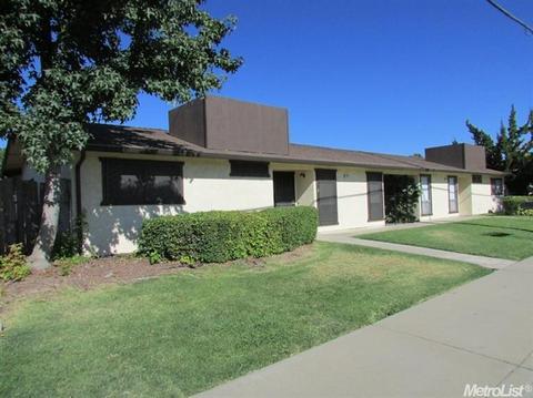 3713 Coffee Rd, Modesto, CA 95355 photo 1