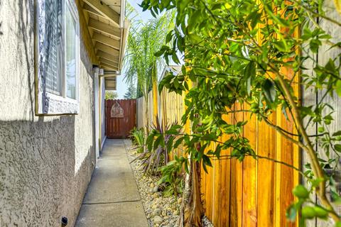 6121 Madison Ave, Carmichael, CA 95608 photo 57