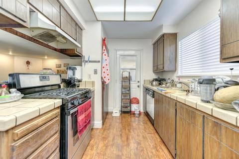 6121 Madison Ave, Carmichael, CA 95608 photo 17