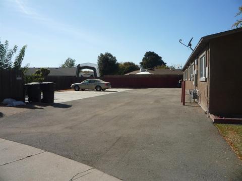 2224 Peppermint Dr, Modesto, CA 95355 photo 8