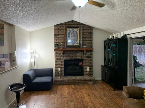 2849 Alphonse Dr, Ceres, CA 95307 photo 2