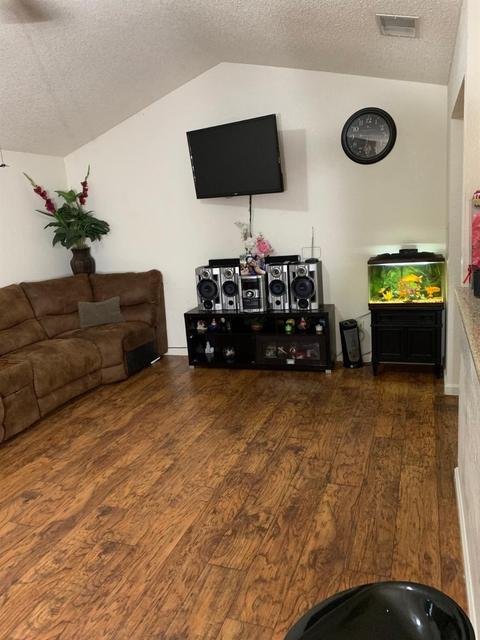 2849 Alphonse Dr, Ceres, CA 95307 photo 3