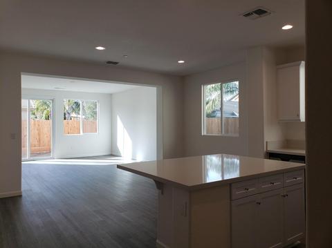 467 Lily Dr, Merced, CA 95341 photo 4