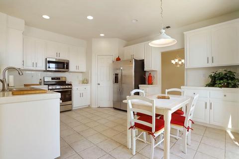 13660 Redstone St, Lathrop, CA 95330 photo 3